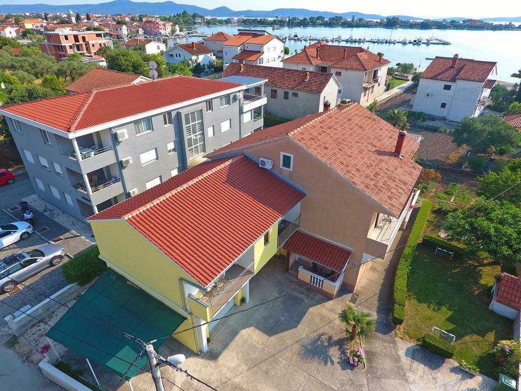 Apartments Lena Sukosan Exterior photo